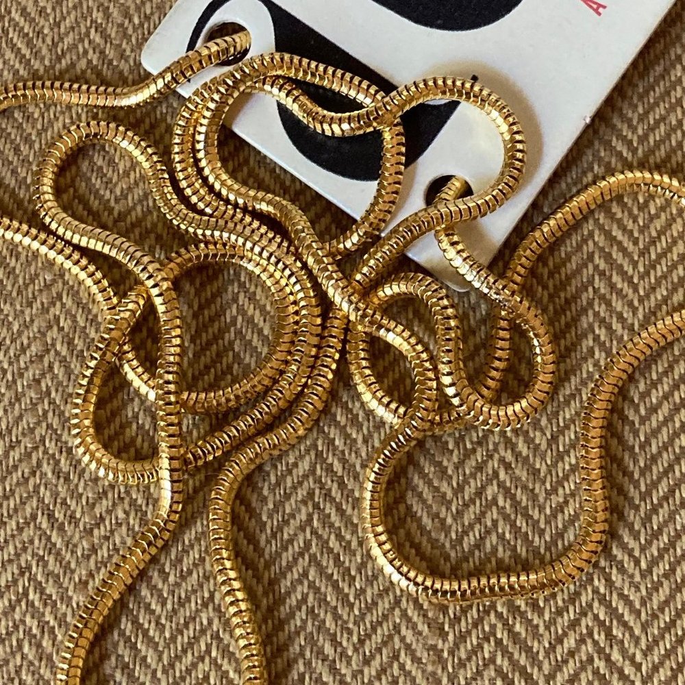 NWT Banana Republic Gold Tone Plated Metal. Gold Long Snake Chain Necklace. USA